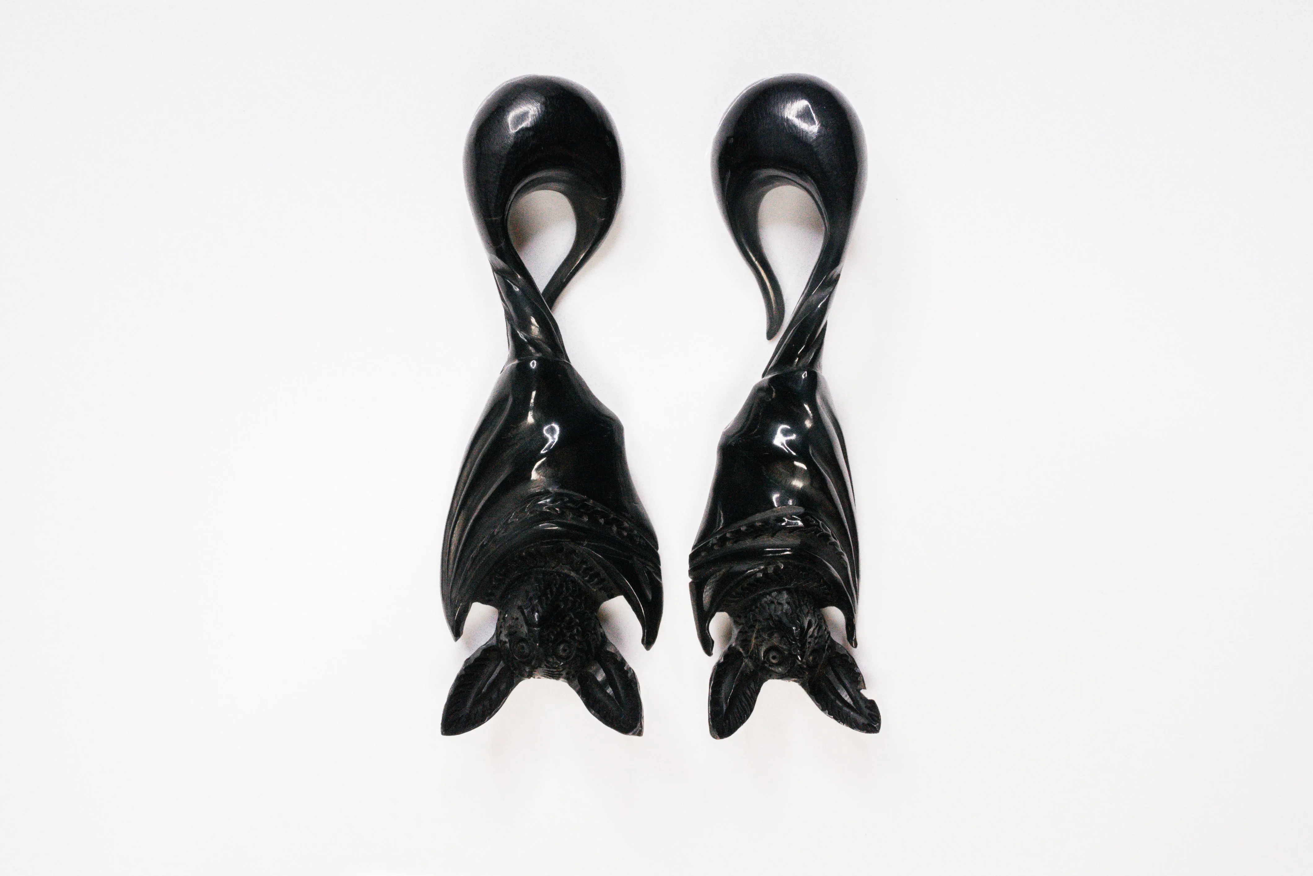 Bat Twisting Hanging Plugs (Pair) - B046