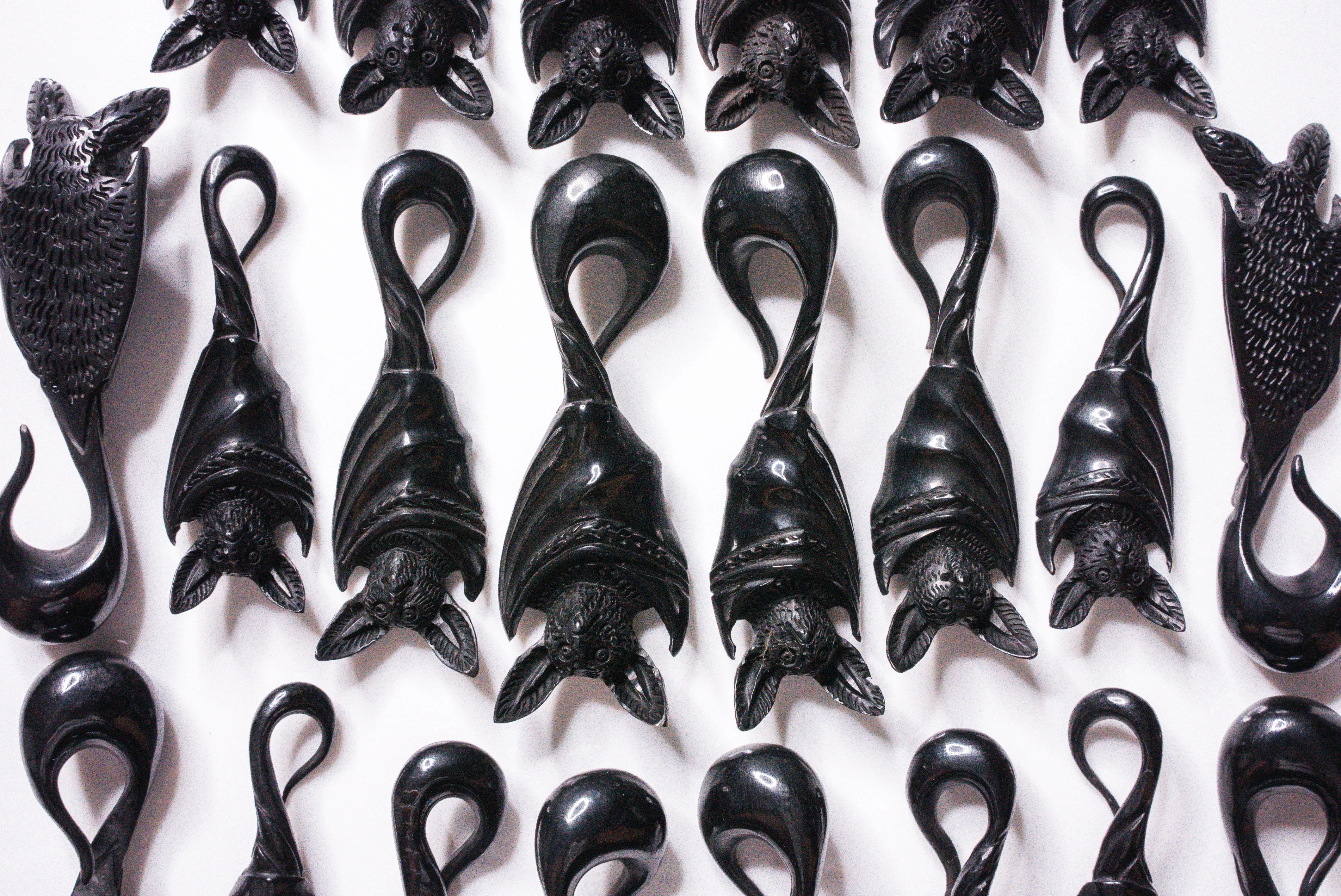Bat Twisting Hanging Plugs (Pair) - B046