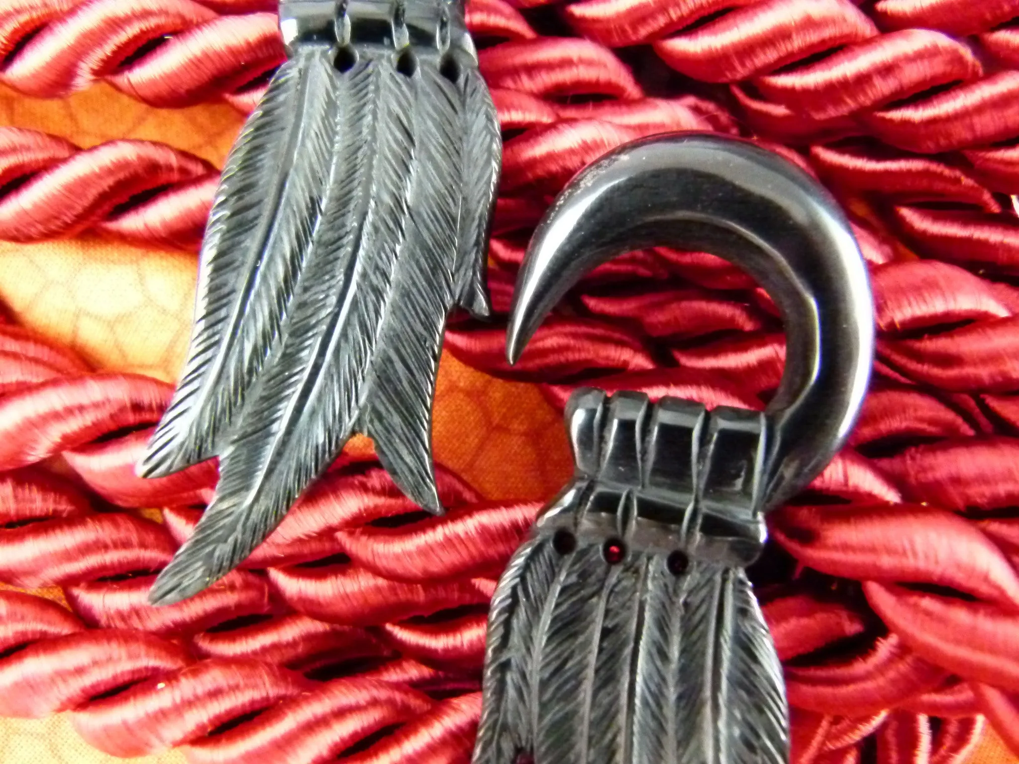 Black Four Feather Horn Hangers (Pair) - B027