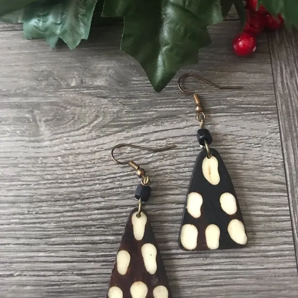 Ethnic African triangle cow bone earrings