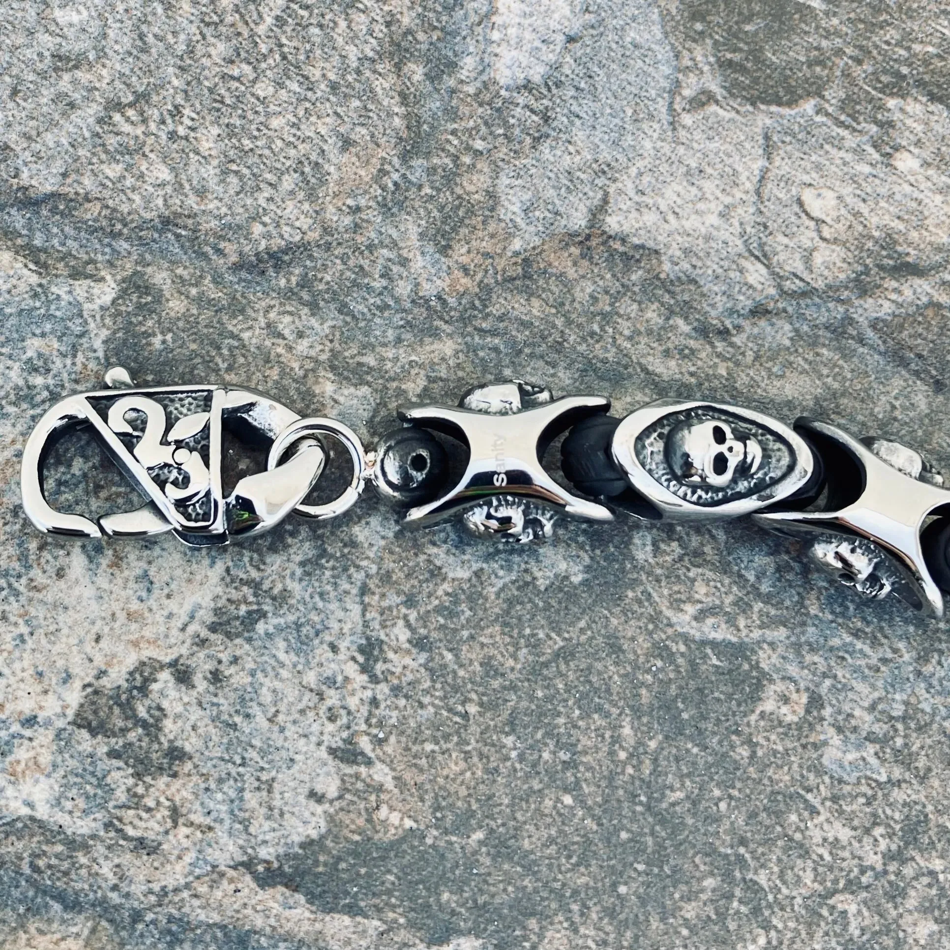 Skull Portrait Bracelet - B106